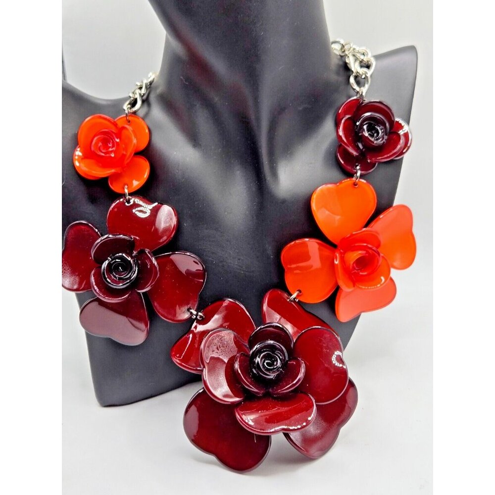 Maroon and Coral Color Resin Lucite Floral Statement Necklace Vintage  22 inches - Picture 2 of 8